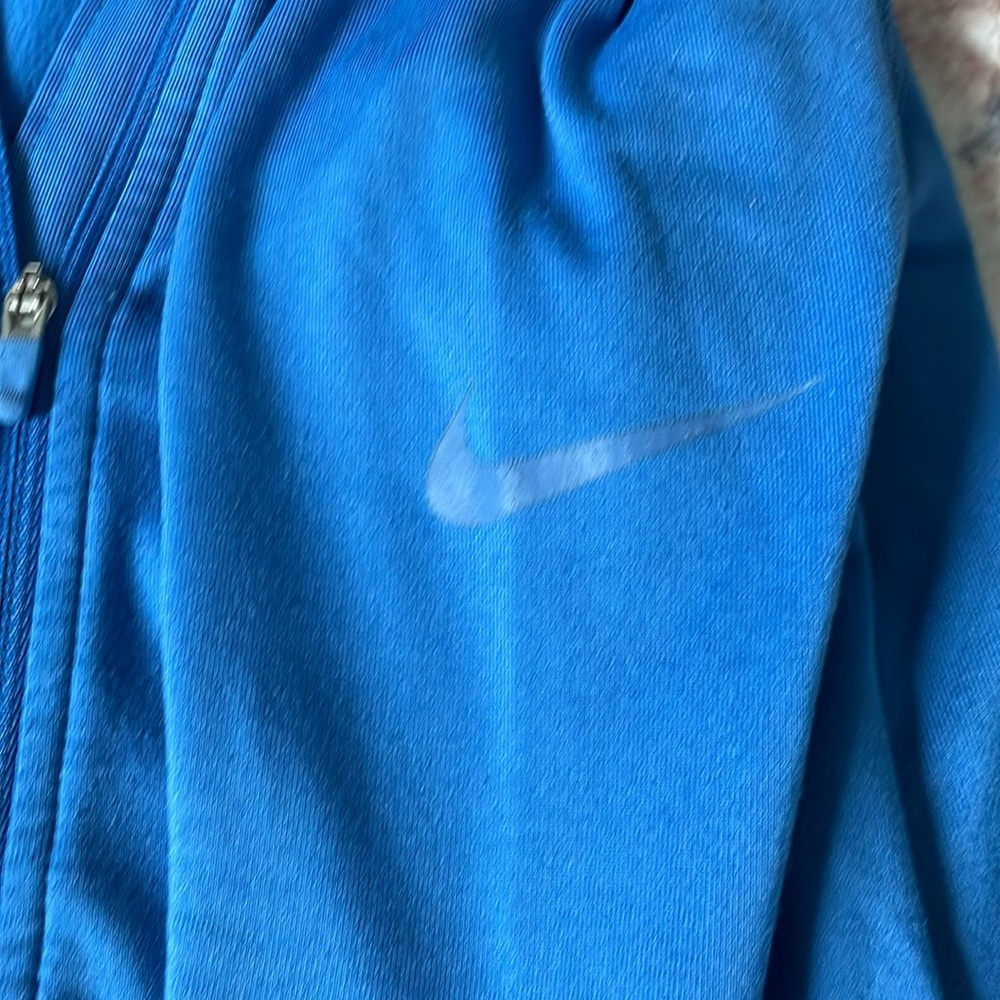 Nike Pro running jacket - Picture 3 of 5